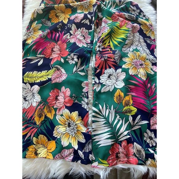 NWOT VICI Jordyn Floral Ruffle Tie Jumpsuit - Picture 6 of 6
